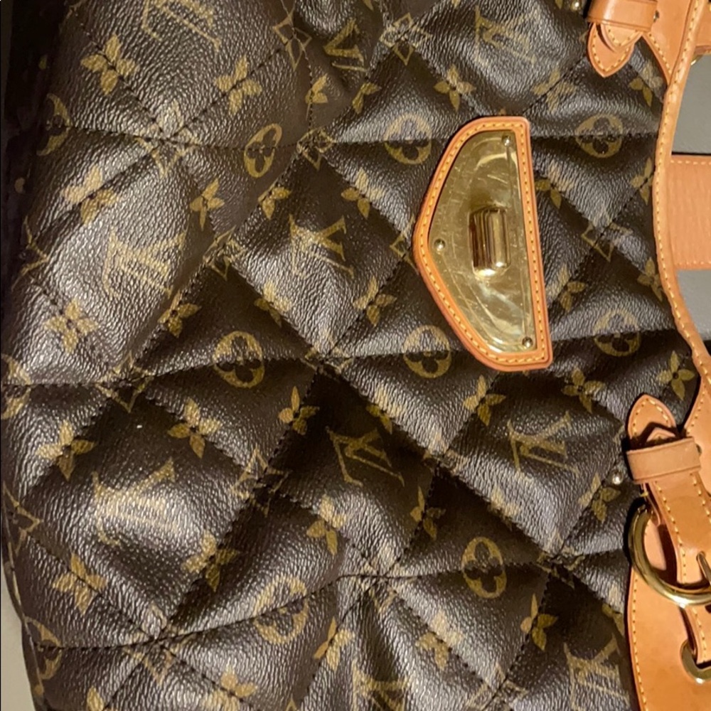 Authentic Louis Vuitton Code TR2088